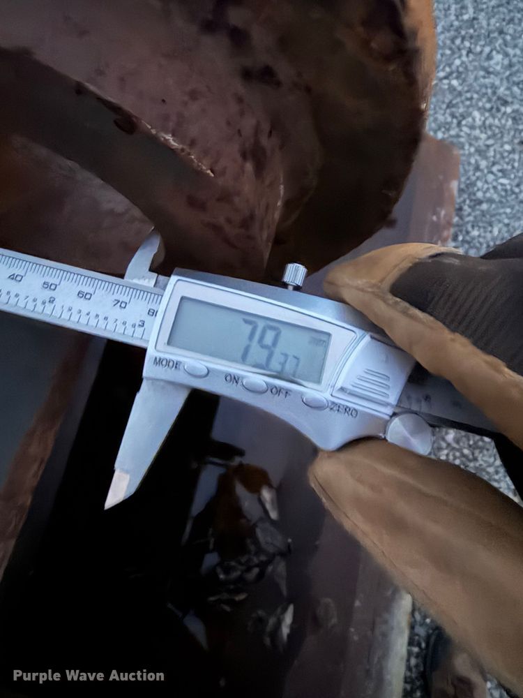 image for item DU1447 ESCO excavator bucket