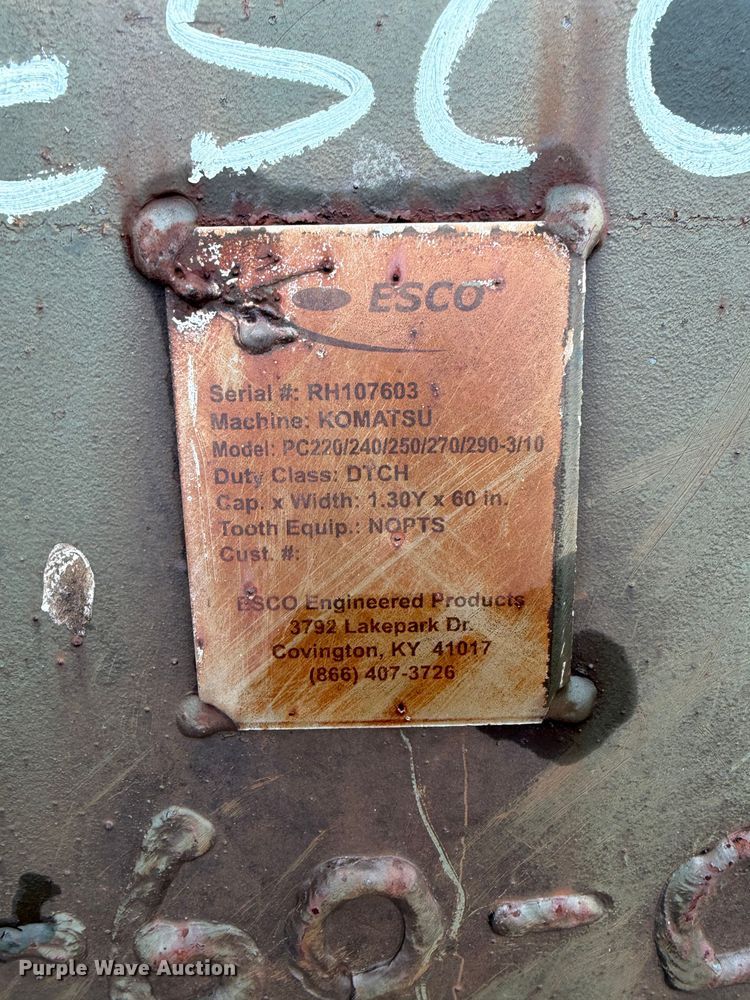 image for item DU1447 ESCO excavator bucket