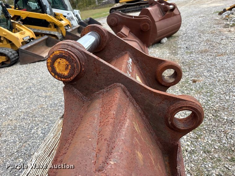 image for item DU1449 Pierce excavator bucket