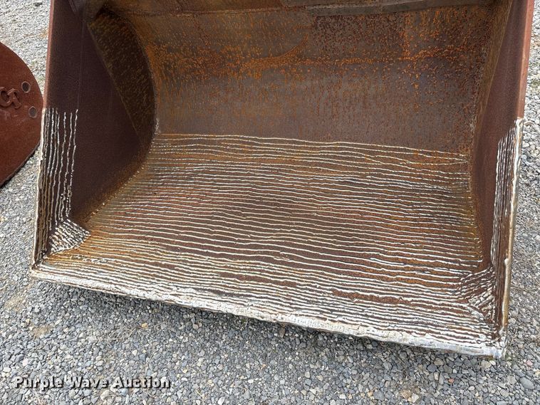 image for item DU1449 Pierce excavator bucket