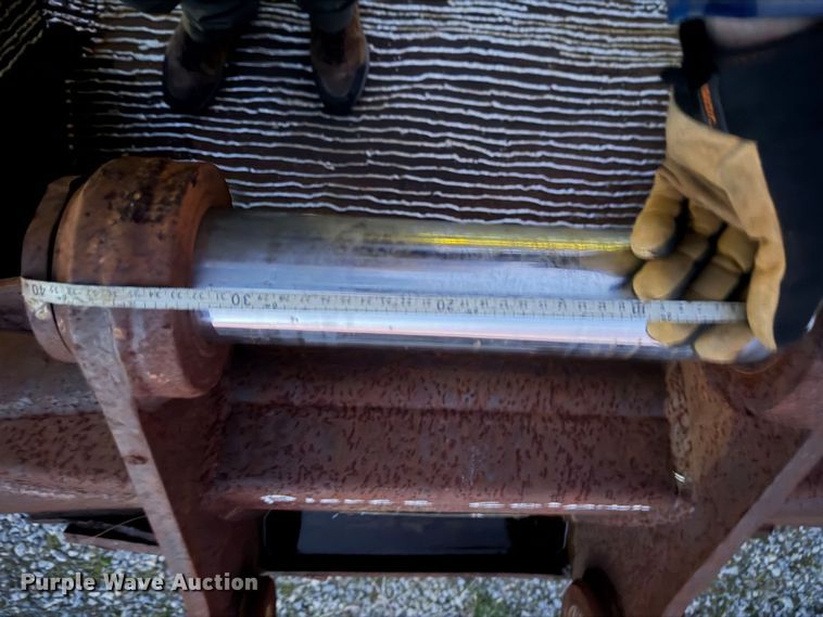 image for item DU1449 Pierce excavator bucket