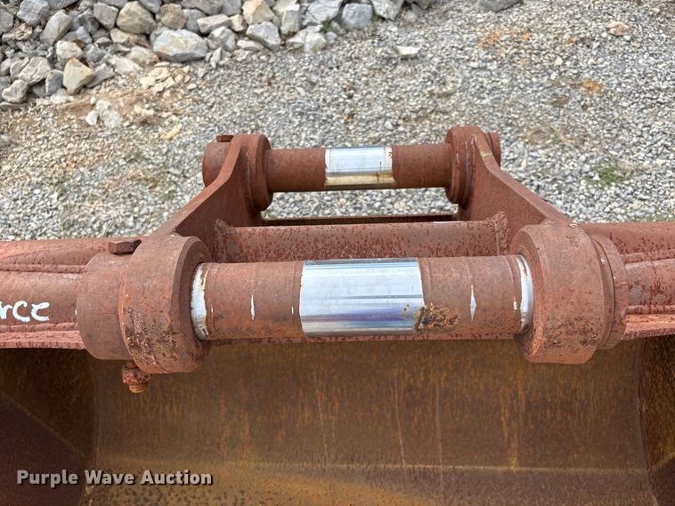 image for item DU1451 Pierce excavator bucket