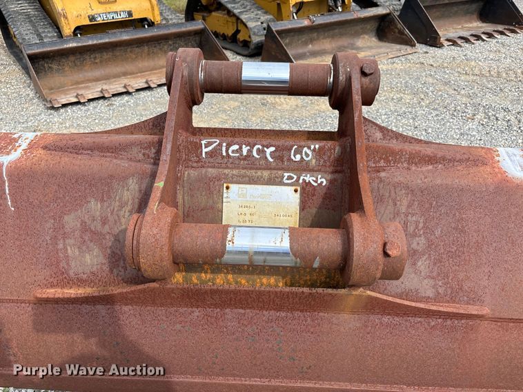 image for item DU1451 Pierce excavator bucket