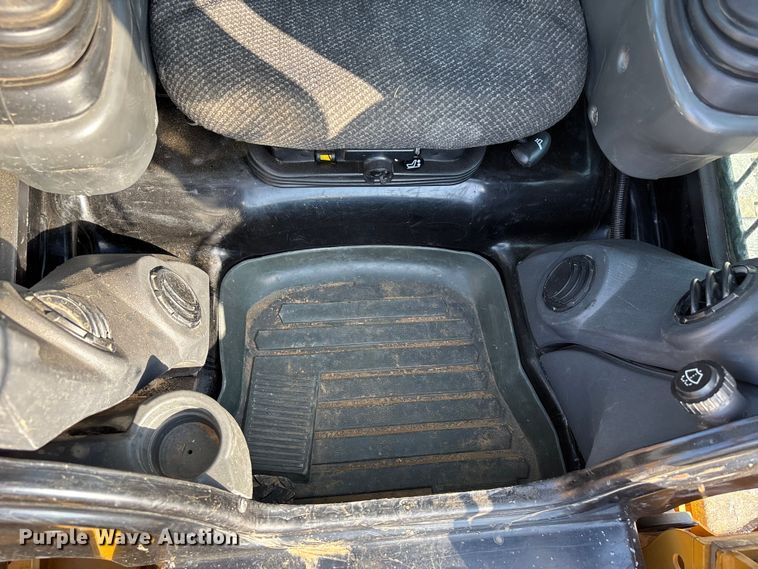 image for item DU1452 2016 Caterpillar 289D tracked skid steer loader