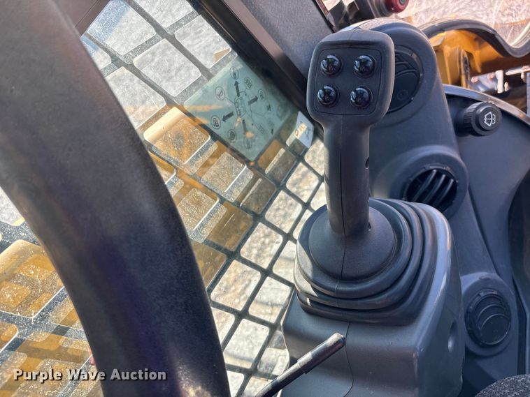 image for item DU1452 2016 Caterpillar 289D tracked skid steer loader