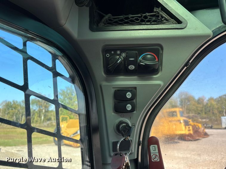 image for item DU1452 2016 Caterpillar 289D tracked skid steer loader