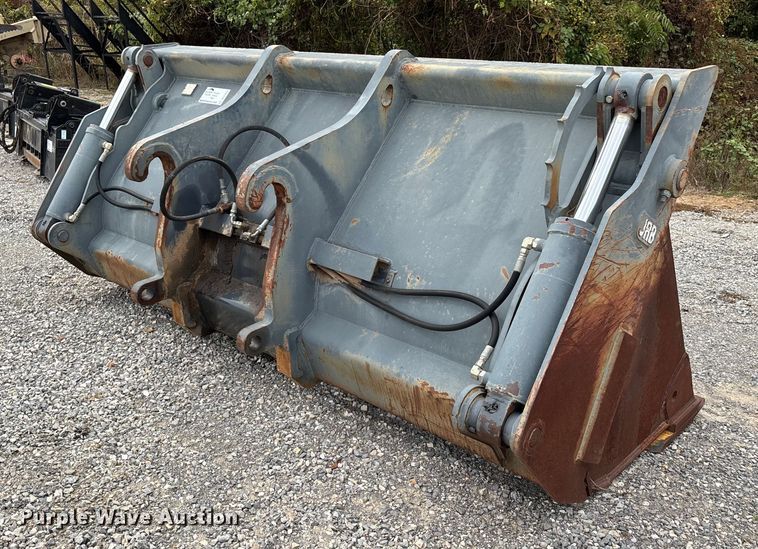 image for item DU1457 JRB 744J wheel loader four-in-one bucket