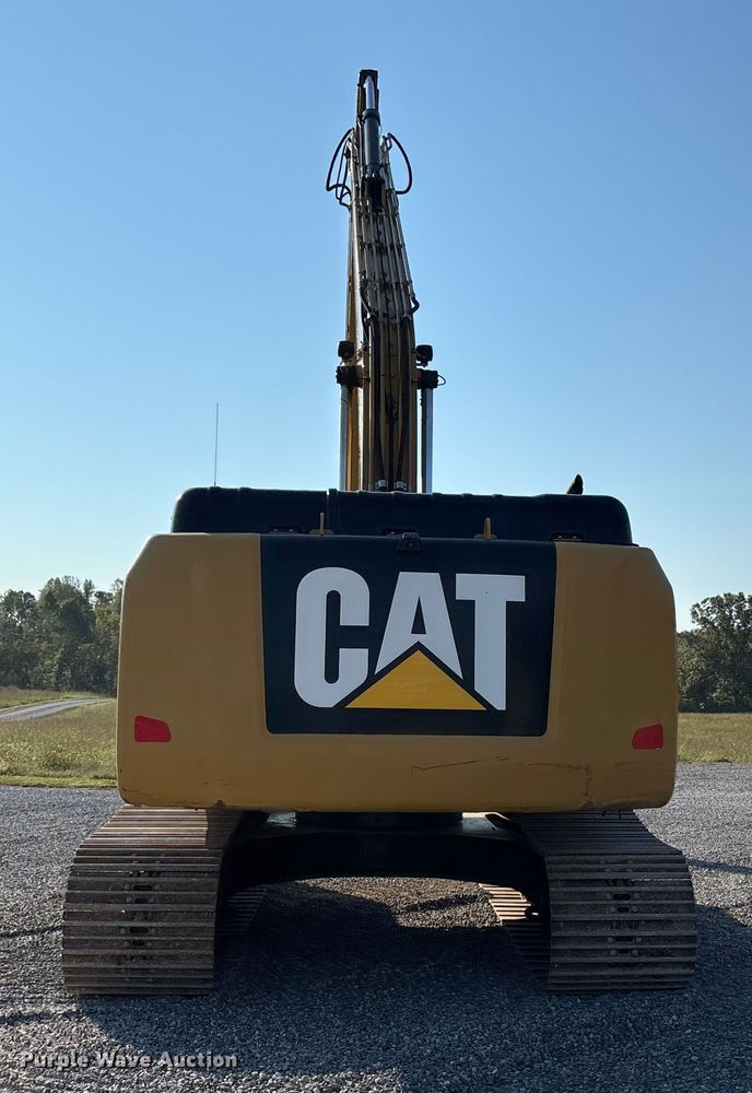 image for item DU1460 2018 Caterpillar 326F L long reach excavator