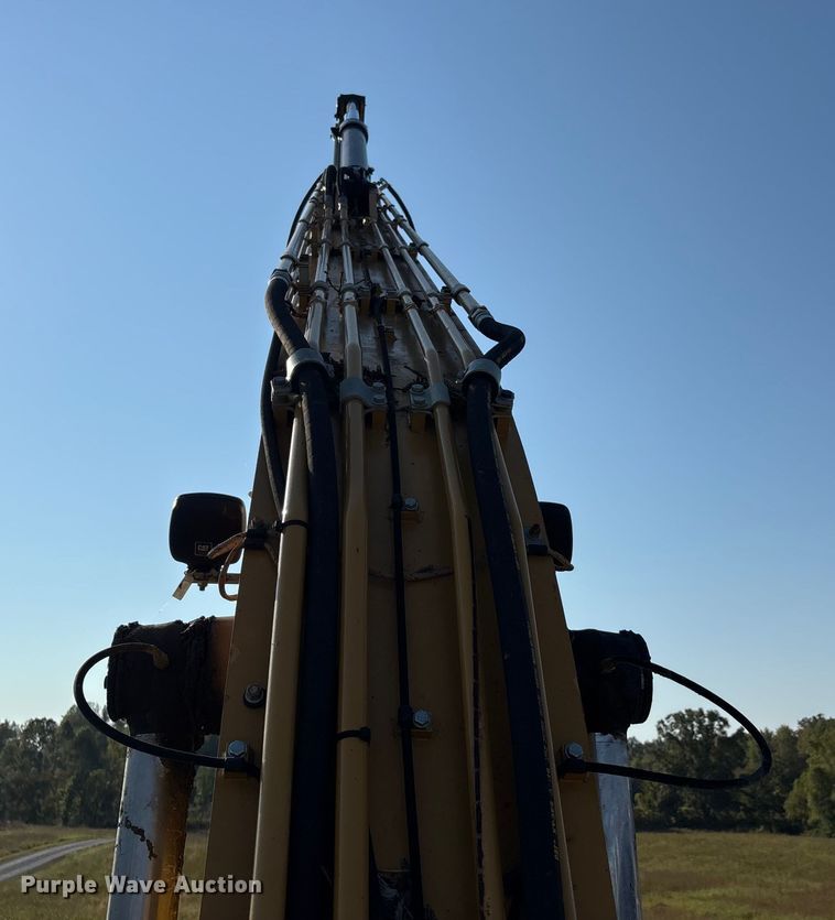 image for item DU1460 2018 Caterpillar 326F L long reach excavator