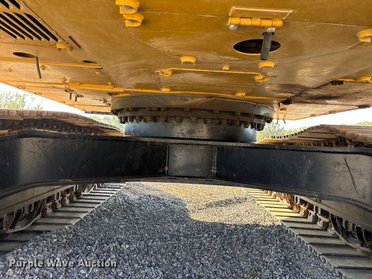 image for item DU1460 2018 Caterpillar 326F L long reach excavator