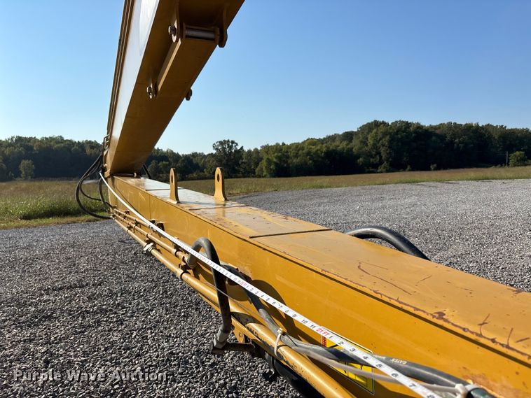 image for item DU1460 2018 Caterpillar 326F L long reach excavator