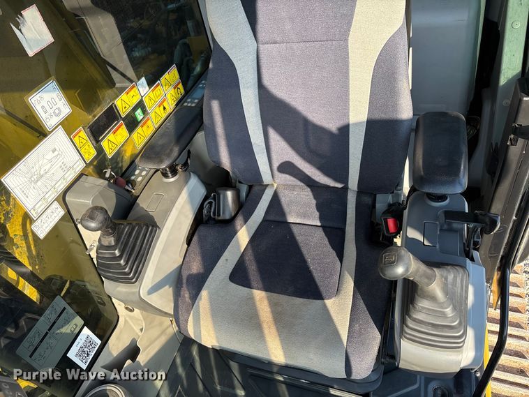 image for item DU1460 2018 Caterpillar 326F L long reach excavator