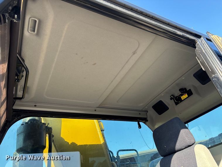 image for item DU1460 2018 Caterpillar 326F L long reach excavator