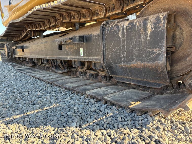 image for item DU1460 2018 Caterpillar 326F L long reach excavator