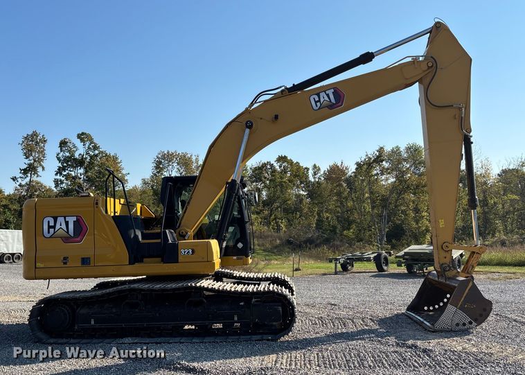 EXCAVADORA 2021 CATERPILLAR 323