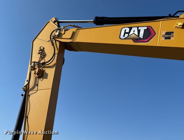 image for item DU1461 2021 Caterpillar 323 excavator