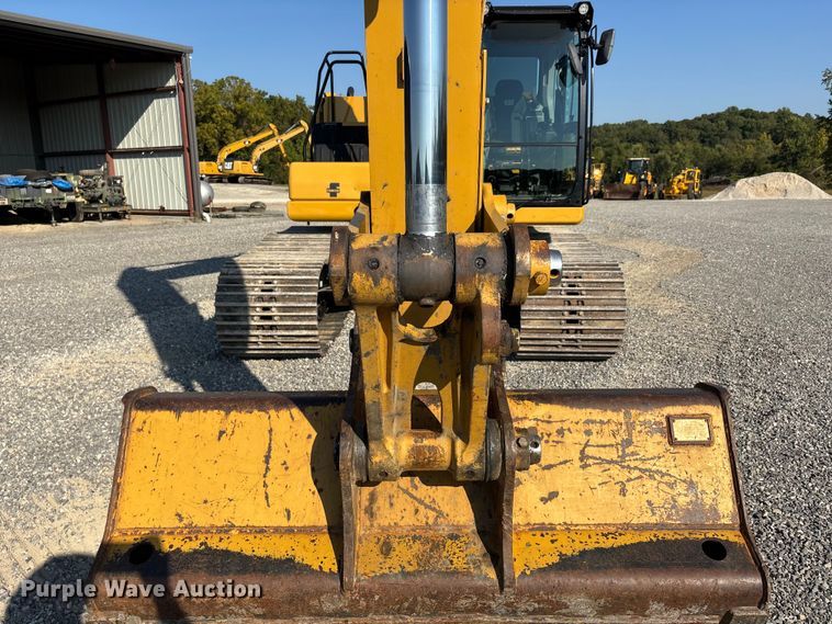 image for item DU1461 2021 Caterpillar 323 excavator