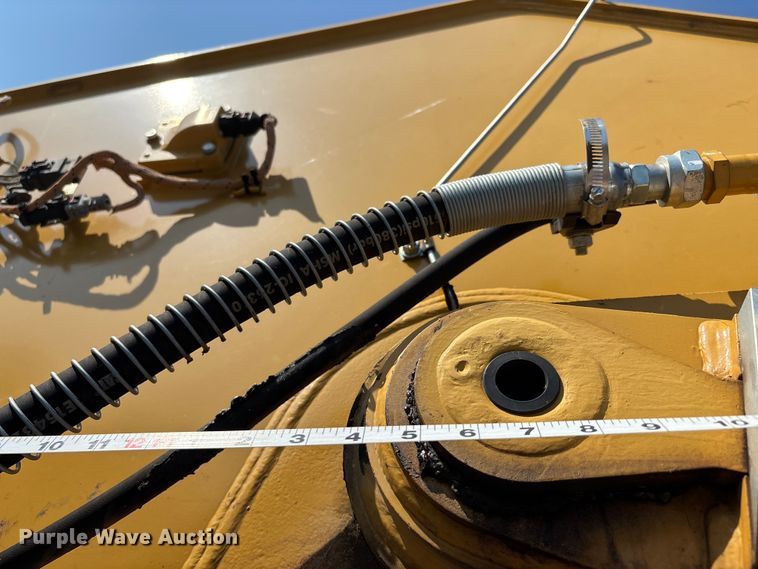 image for item DU1461 2021 Caterpillar 323 excavator