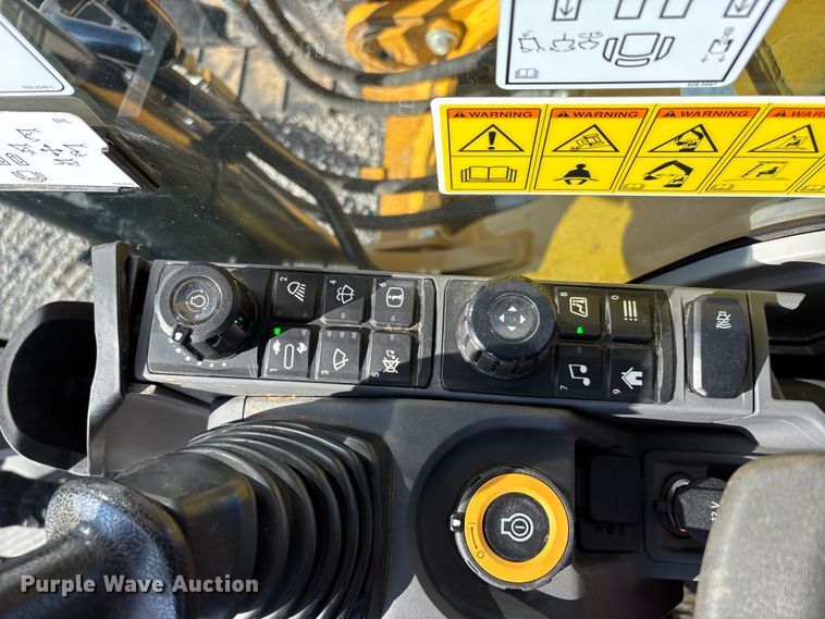 image for item DU1461 2021 Caterpillar 323 excavator
