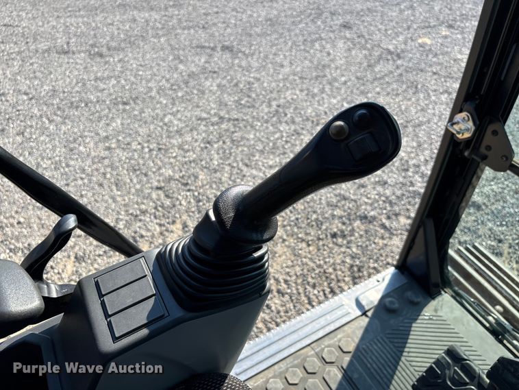 image for item DU1461 2021 Caterpillar 323 excavator