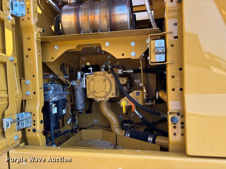 image for item DU1461 2021 Caterpillar 323 excavator