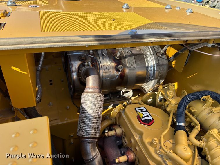 image for item DU1461 2021 Caterpillar 323 excavator