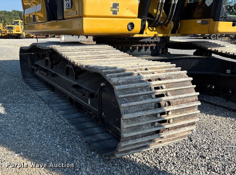 image for item DU1461 2021 Caterpillar 323 excavator