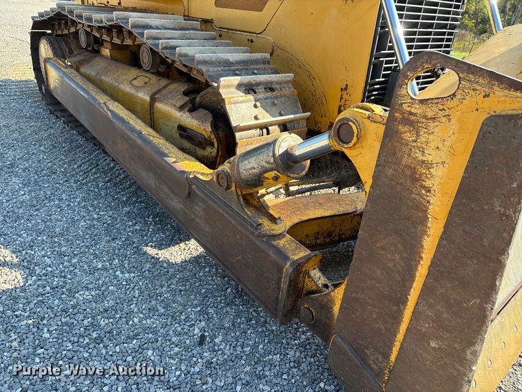 image for item DU1462 2005 John Deere 850J dozer
