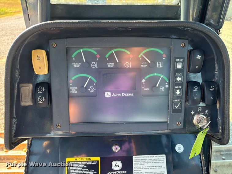 image for item DU1462 2005 John Deere 850J dozer