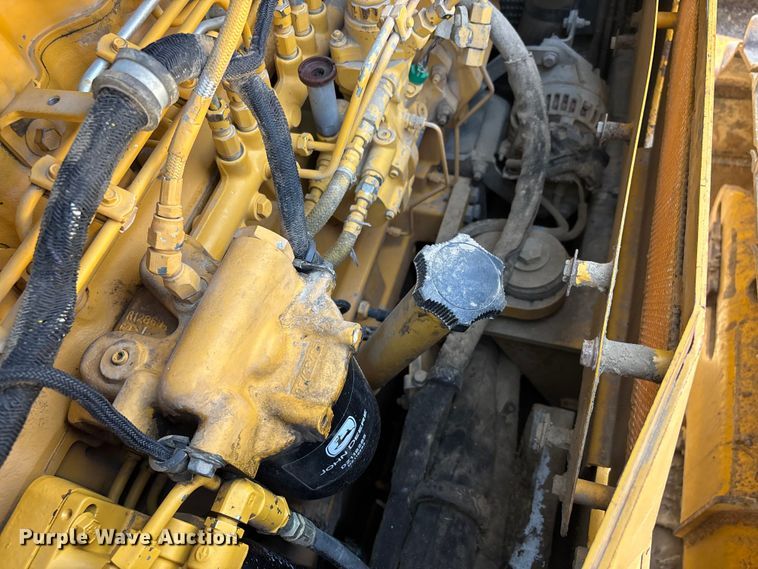 image for item DU1462 2005 John Deere 850J dozer