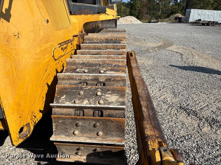 image for item DU1462 2005 John Deere 850J dozer