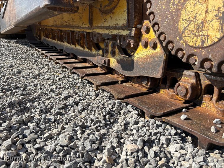 image for item DU1462 2005 John Deere 850J dozer