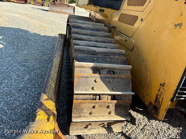 image for item DU1462 2005 John Deere 850J dozer