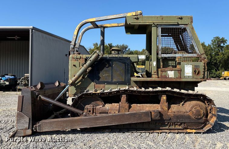 image for item DU1463 1984 Caterpillar D7G dozer