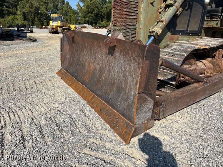 image for item DU1463 1984 Caterpillar D7G dozer