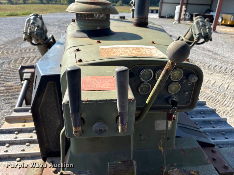 image for item DU1463 1984 Caterpillar D7G dozer