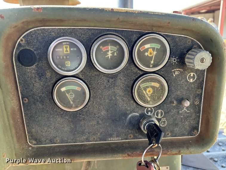 image for item DU1463 1984 Caterpillar D7G dozer