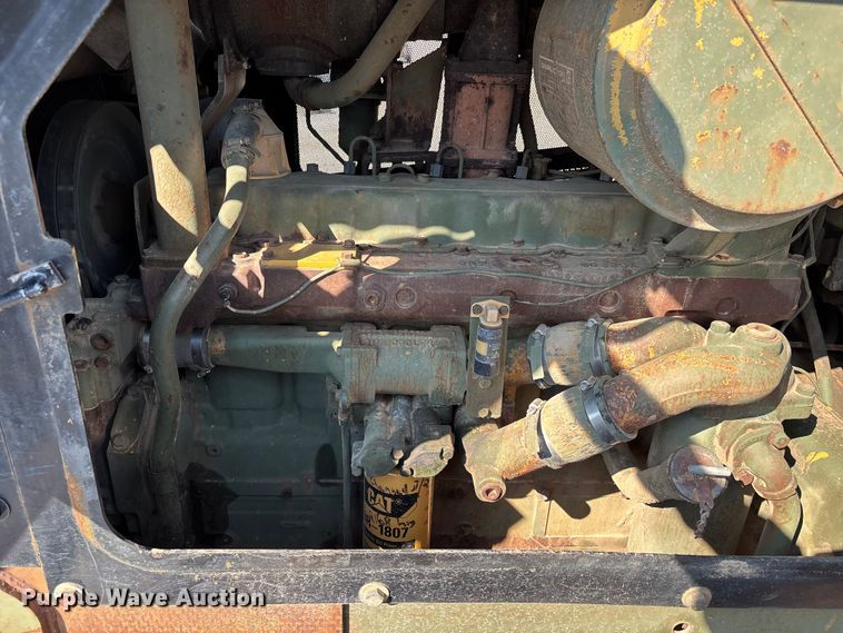 image for item DU1463 1984 Caterpillar D7G dozer