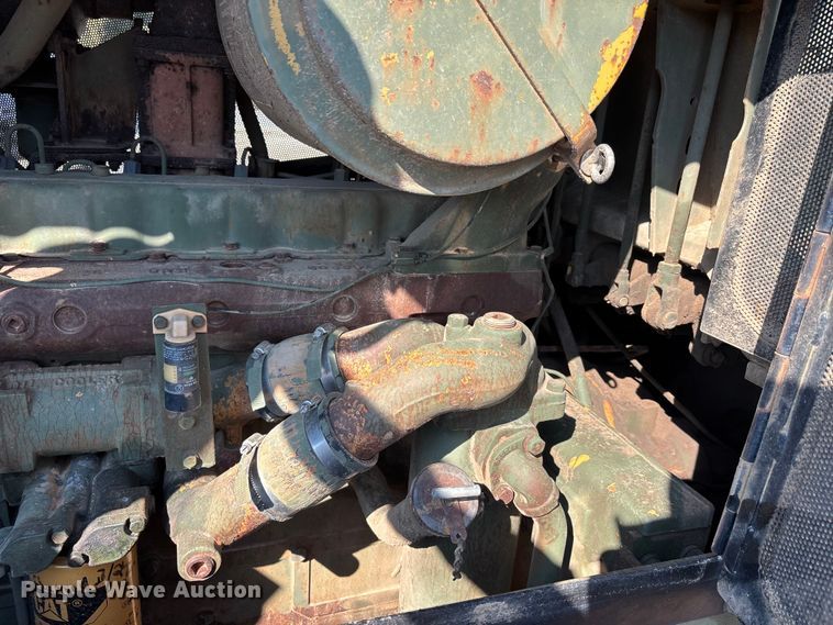 image for item DU1463 1984 Caterpillar D7G dozer