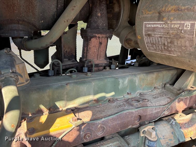 image for item DU1463 1984 Caterpillar D7G dozer