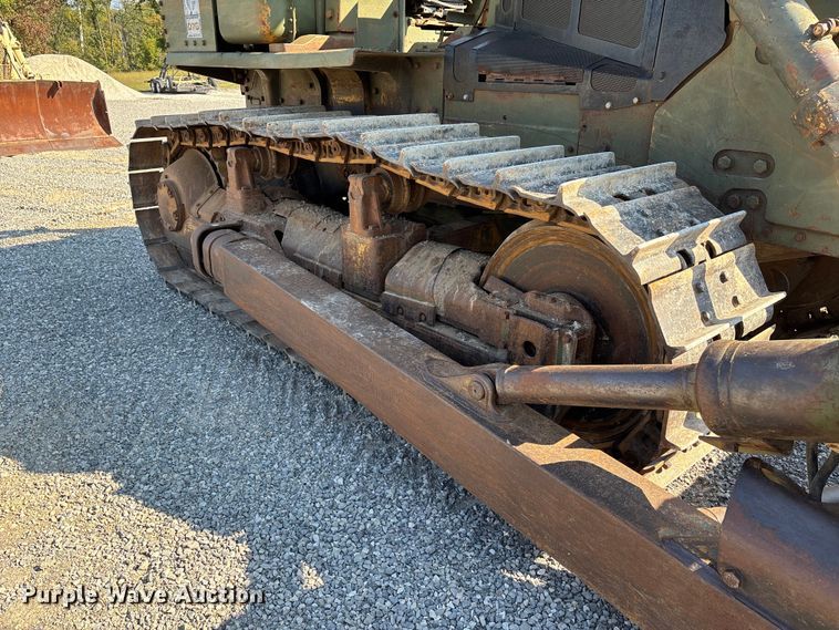 image for item DU1463 1984 Caterpillar D7G dozer