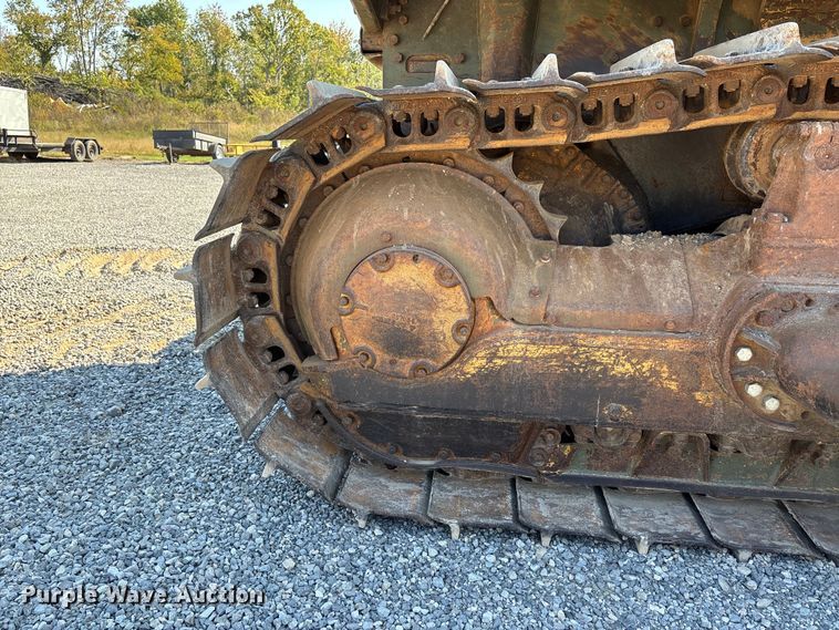 image for item DU1463 1984 Caterpillar D7G dozer