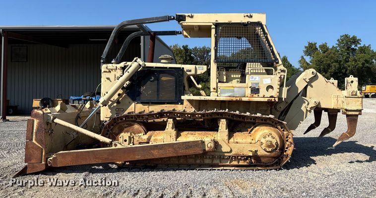 image for item DU1464 1988 Caterpillar D7G dozer