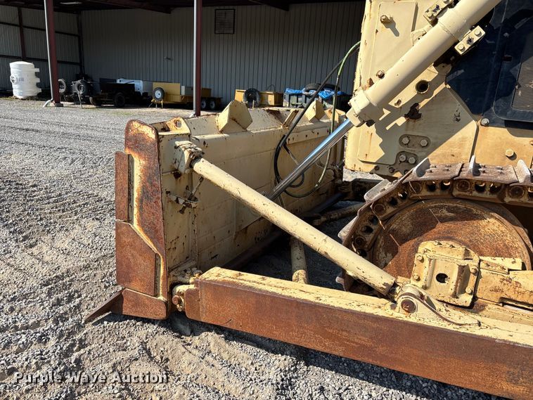 image for item DU1464 1988 Caterpillar D7G dozer