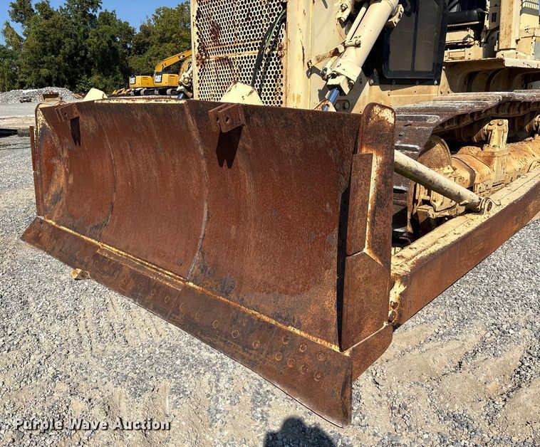 image for item DU1464 1988 Caterpillar D7G dozer