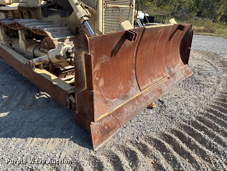 image for item DU1464 1988 Caterpillar D7G dozer