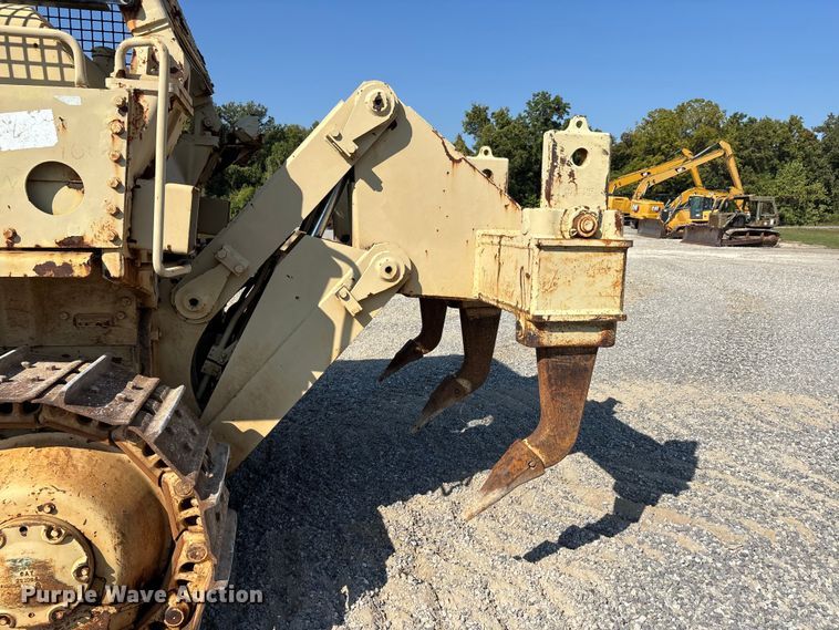 image for item DU1464 1988 Caterpillar D7G dozer