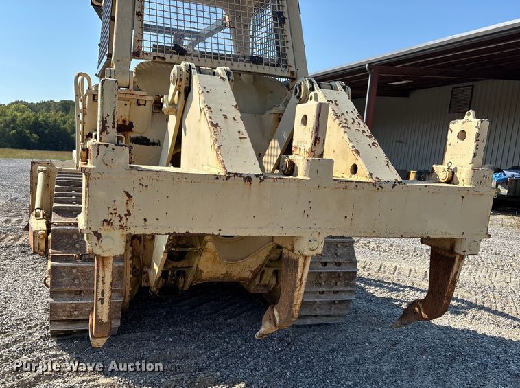image for item DU1464 1988 Caterpillar D7G dozer