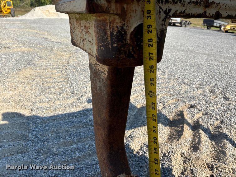 image for item DU1464 1988 Caterpillar D7G dozer