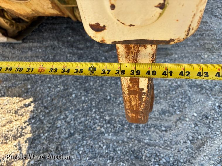 image for item DU1464 1988 Caterpillar D7G dozer